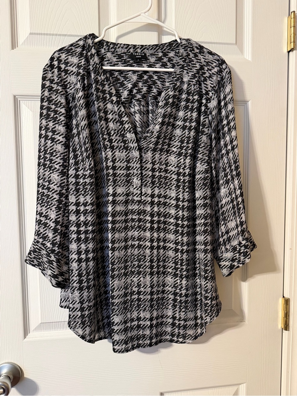 Torrid Women's Houndstooth Plaid Harper Blouse 2x